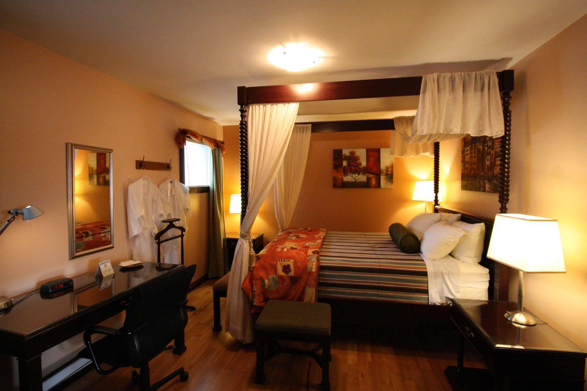 Motel Le Jolibourg 2*