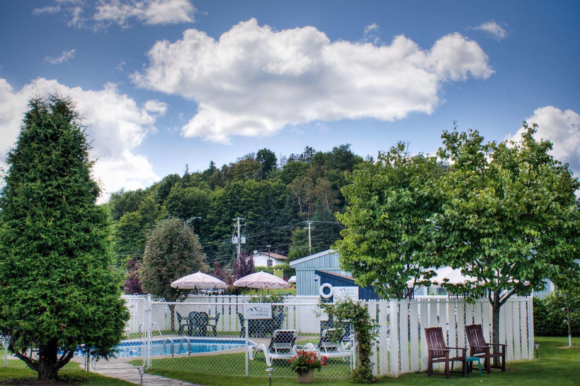 Le Jolibourg Motel Saint-Sauveur